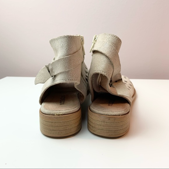 Musse & Cloud Open Toe Studded Zipper Sandals - Picture 4 of 6